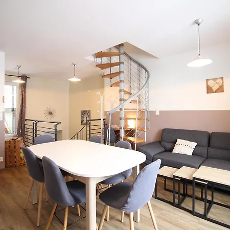 Triplex Au 1er Etage, 250 M Des Thermes, Proche Commerces, Wifi, Max. 6 Pers., Sans Ascenseur - Fr-1-415-107 Apartment *